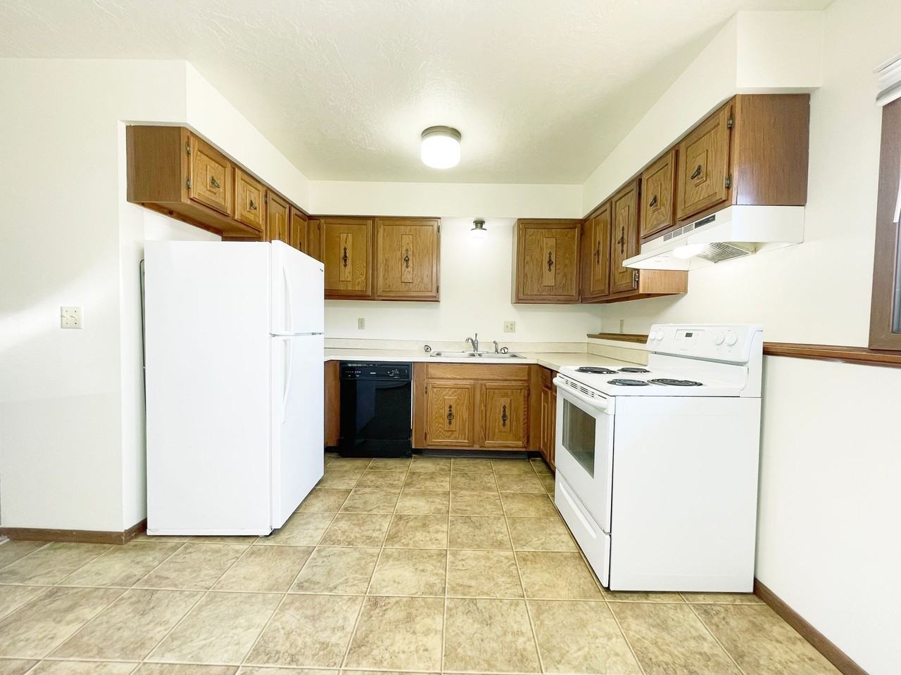 2805 7th Street SW Apartments - Photo 2 of 7