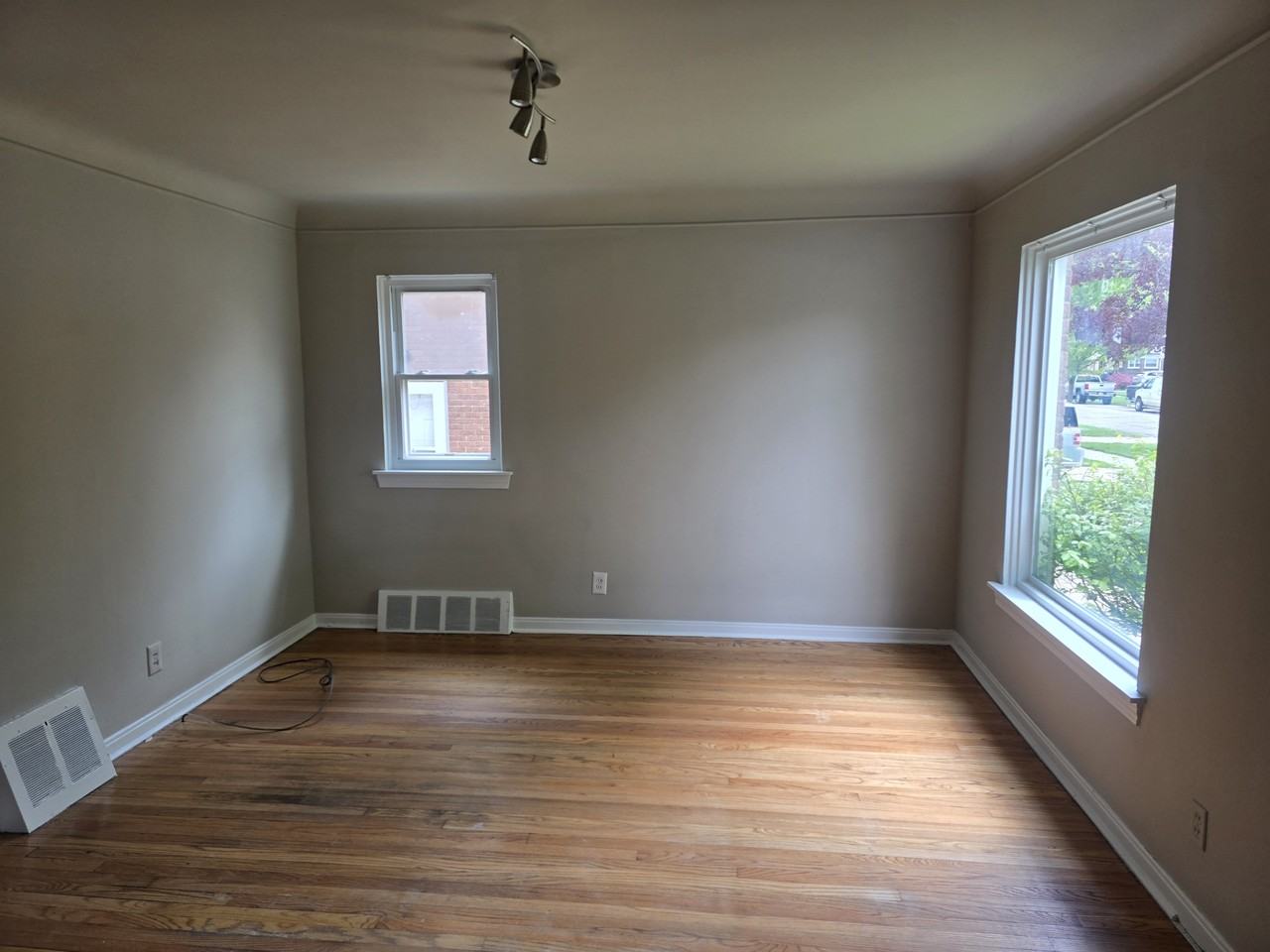 854 Harrison Blvd #1 - Photo 2 of 9