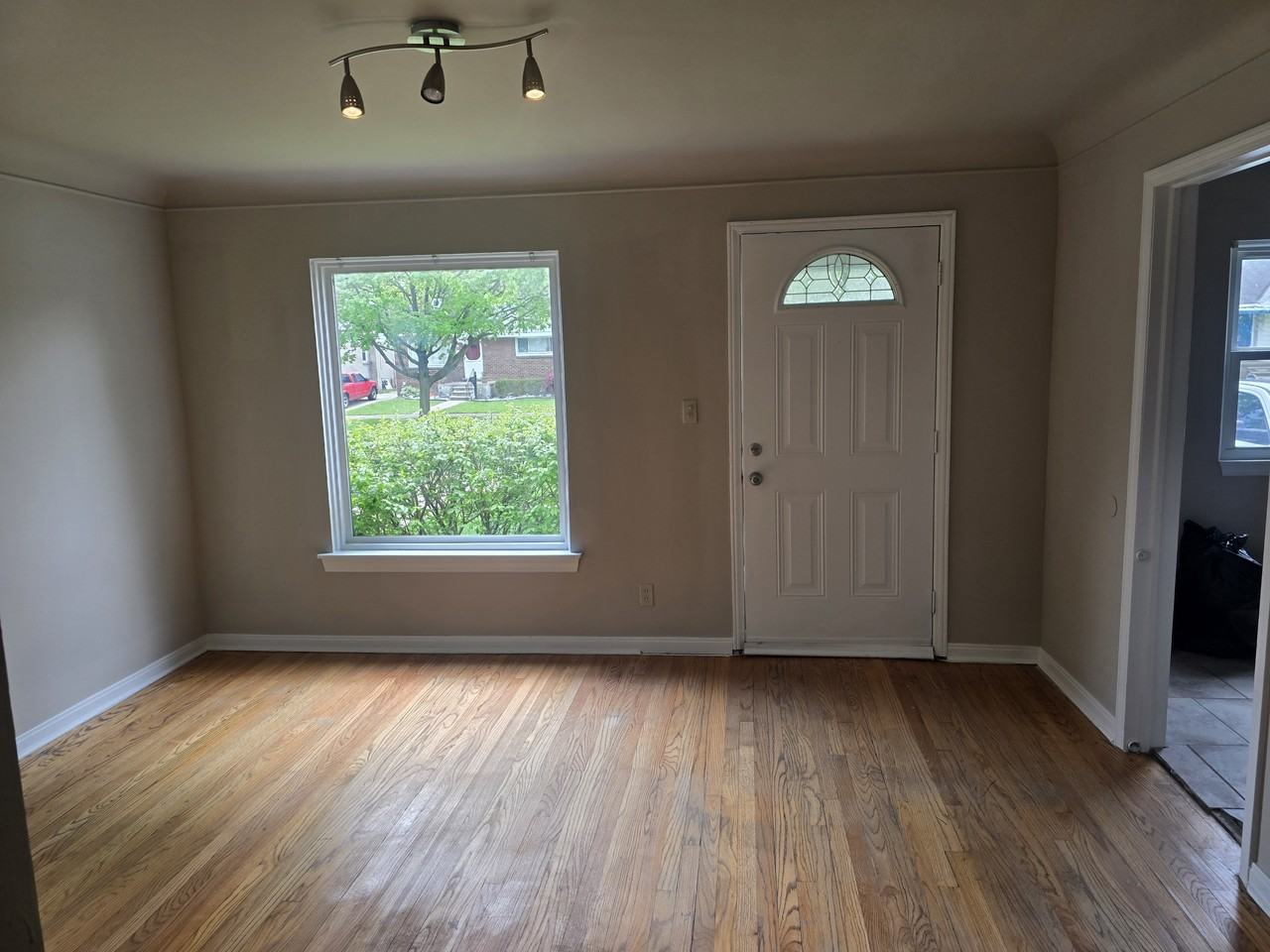 854 Harrison Blvd #1 - Photo 4 of 9