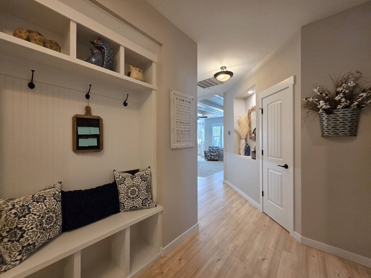 2561 Casa Bella Ave #1 - Photo 3 of 35