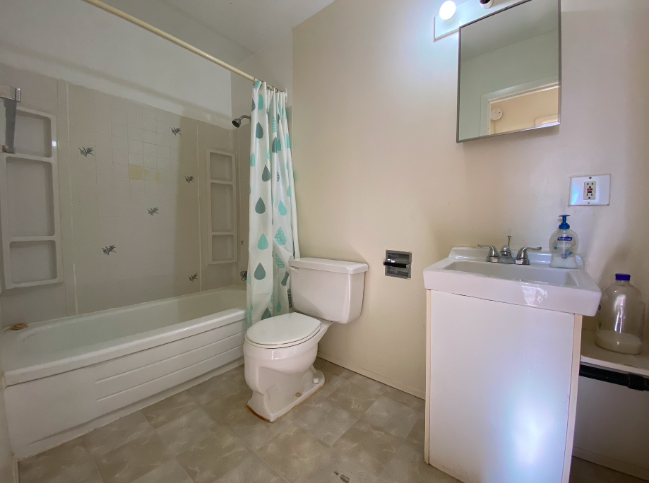 3944 Castle Rd #1 - Photo 5 of 24