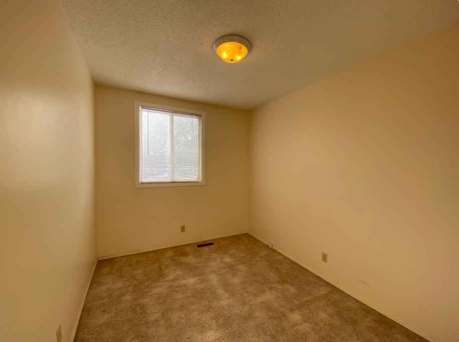 3944 Castle Rd #1 - Photo 6 of 24