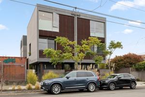 featured image of 1034 Grayson St #1