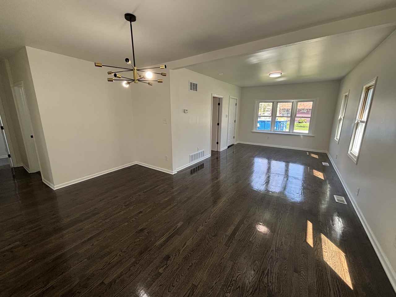 1348 Waite St #1 - Photo 3 of 13