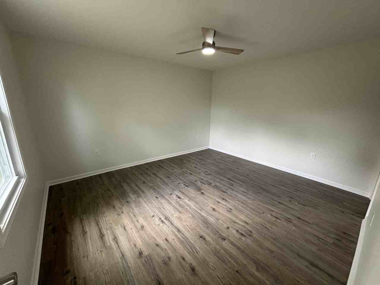 2257 Central Dr #1 - Photo 4 of 12