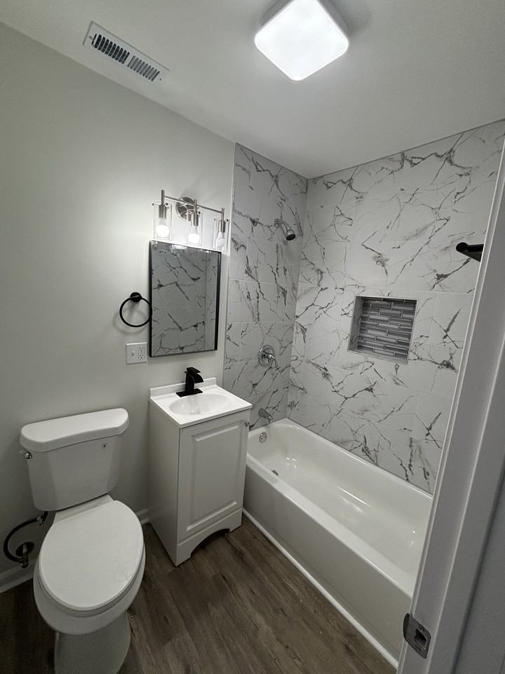 2257 Central Dr #1 - Photo 5 of 12