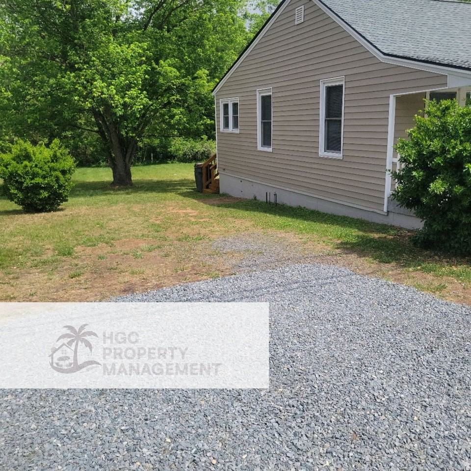 1547 Barnes St #1 - Photo 2 of 10