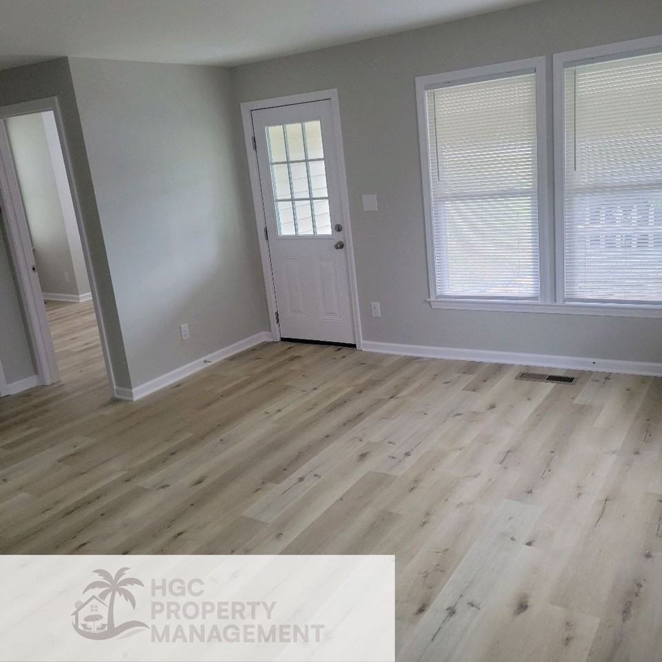 1547 Barnes St #1 - Photo 5 of 10