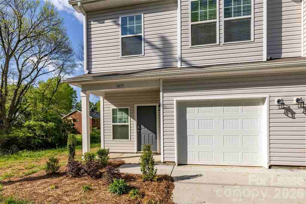 1419 Amhurst St #1419 - Photo 5 of 43