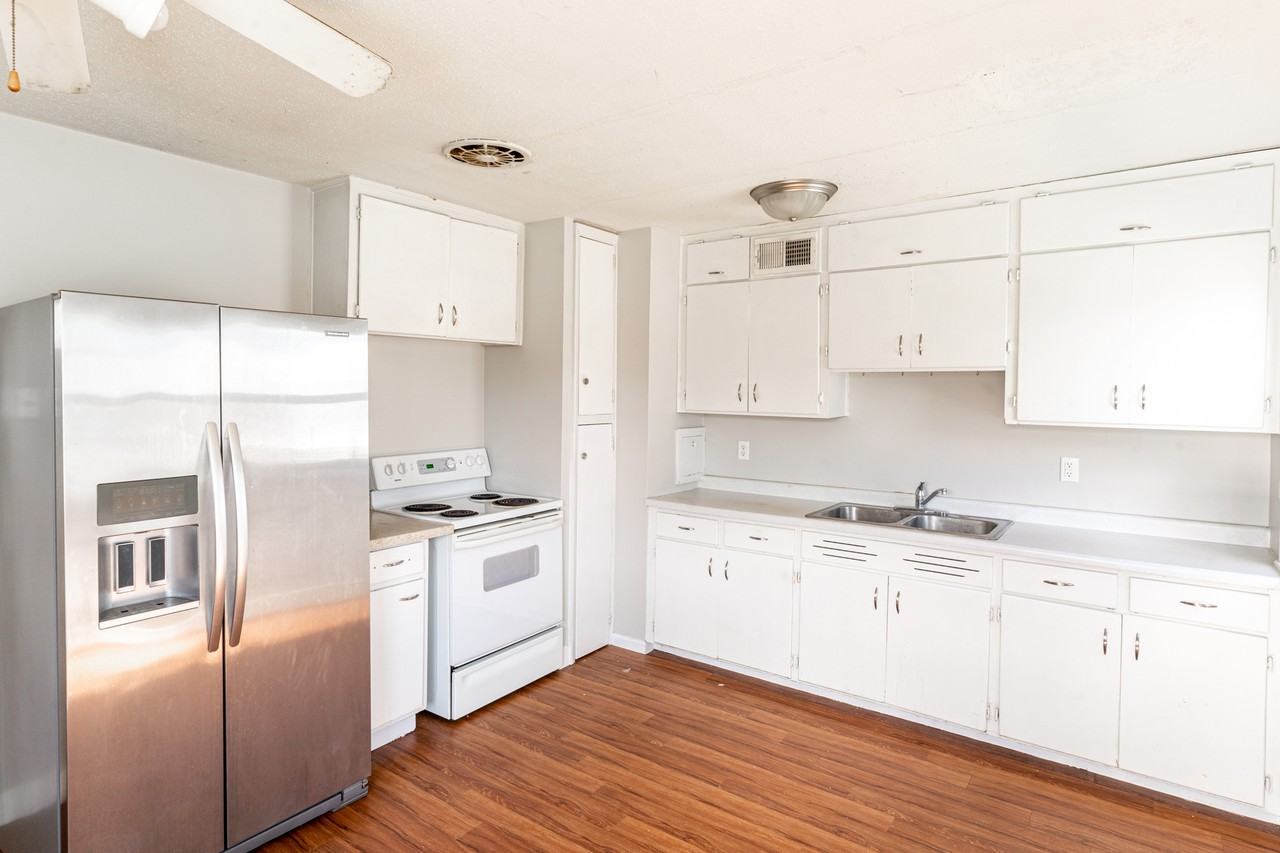2918 E Pearl St #2918 - Photo 3 of 13
