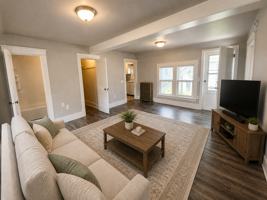 featured image of 329 Lyon St Ne