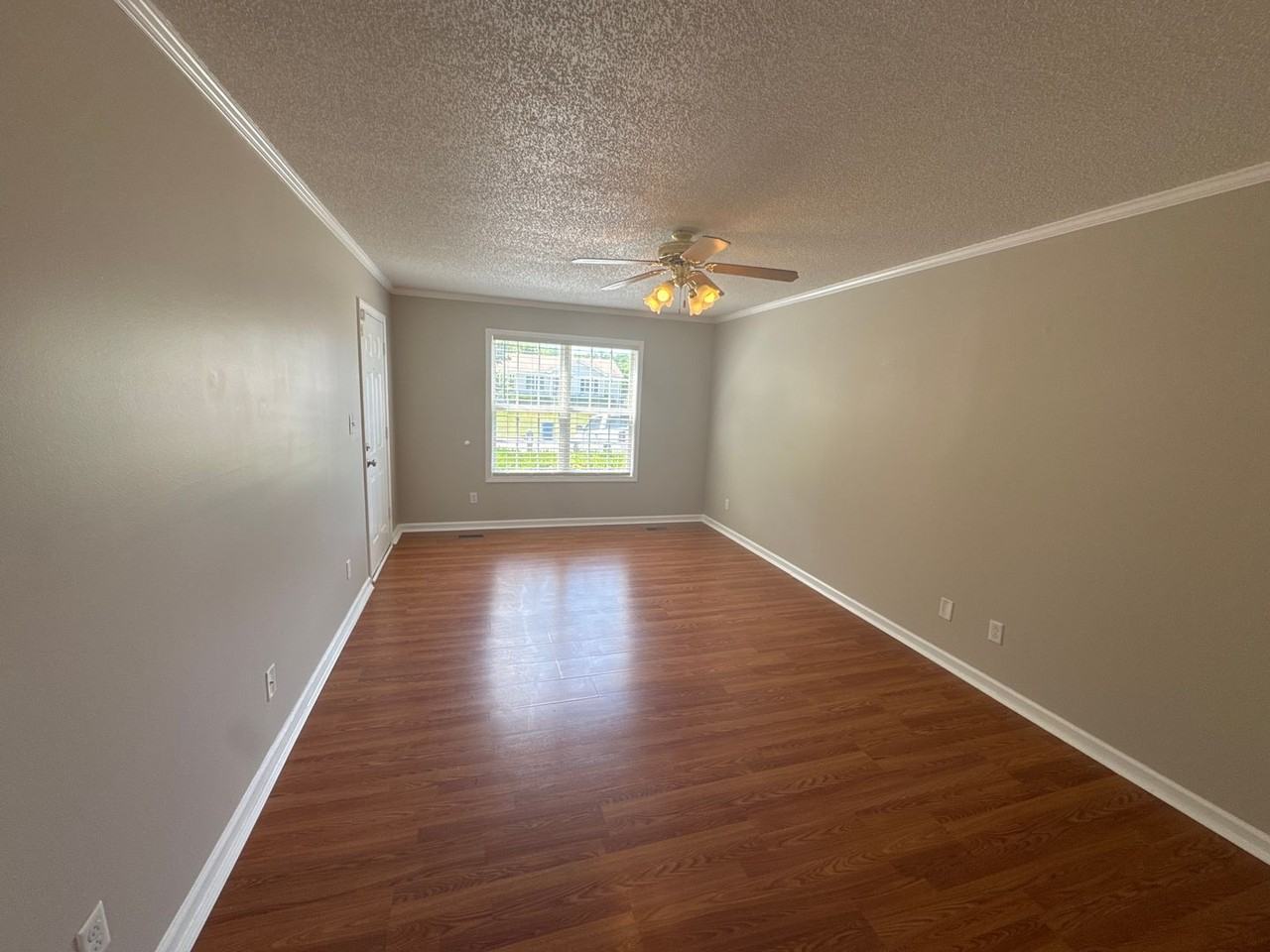 445 Cranklen Cir - Photo 2 of 15
