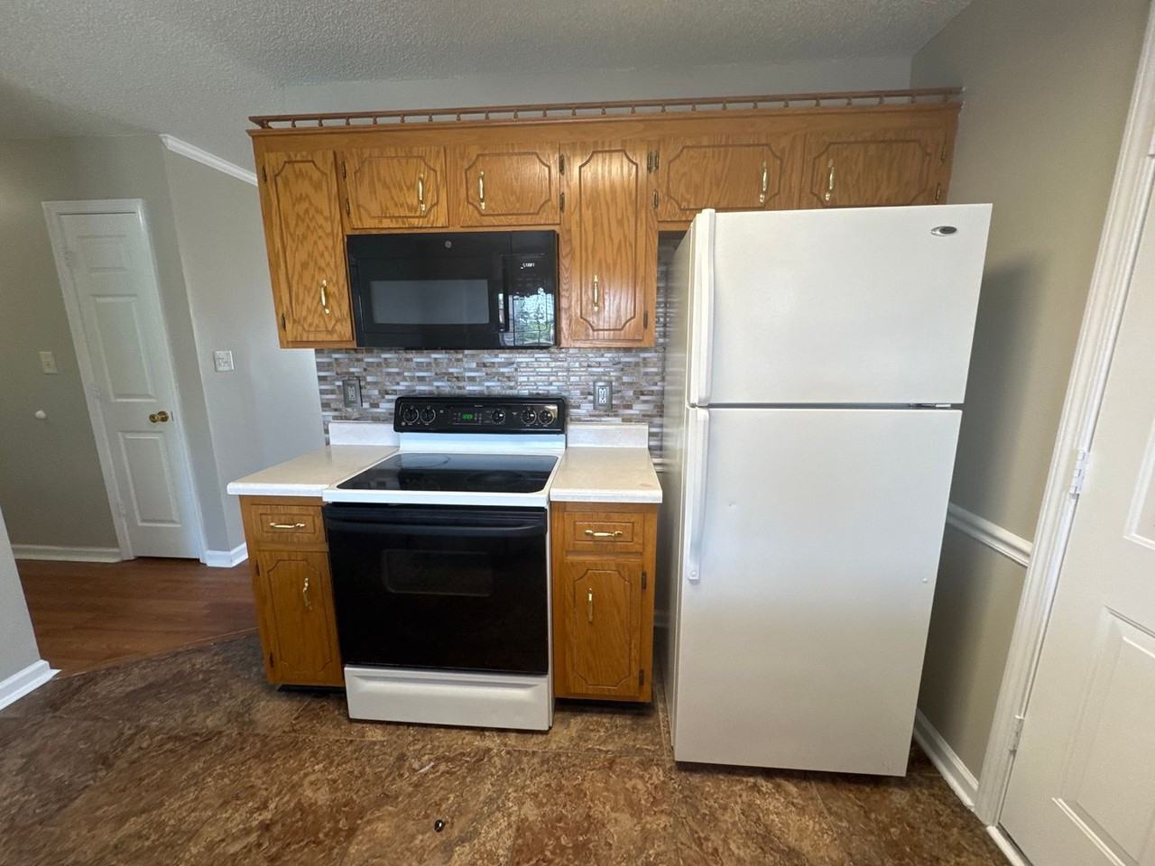 445 Cranklen Cir - Photo 3 of 15