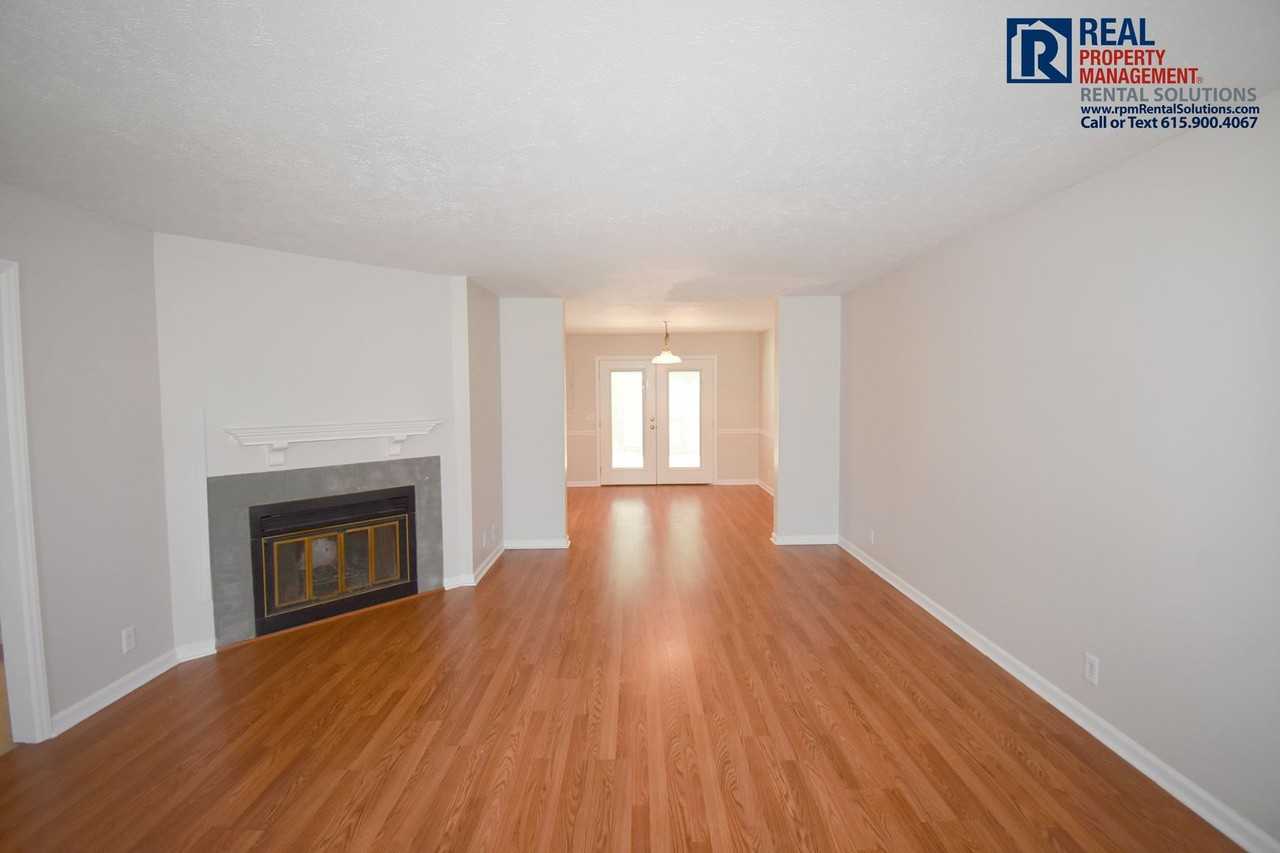 1818 Lexington Trce - Photo 4 of 26