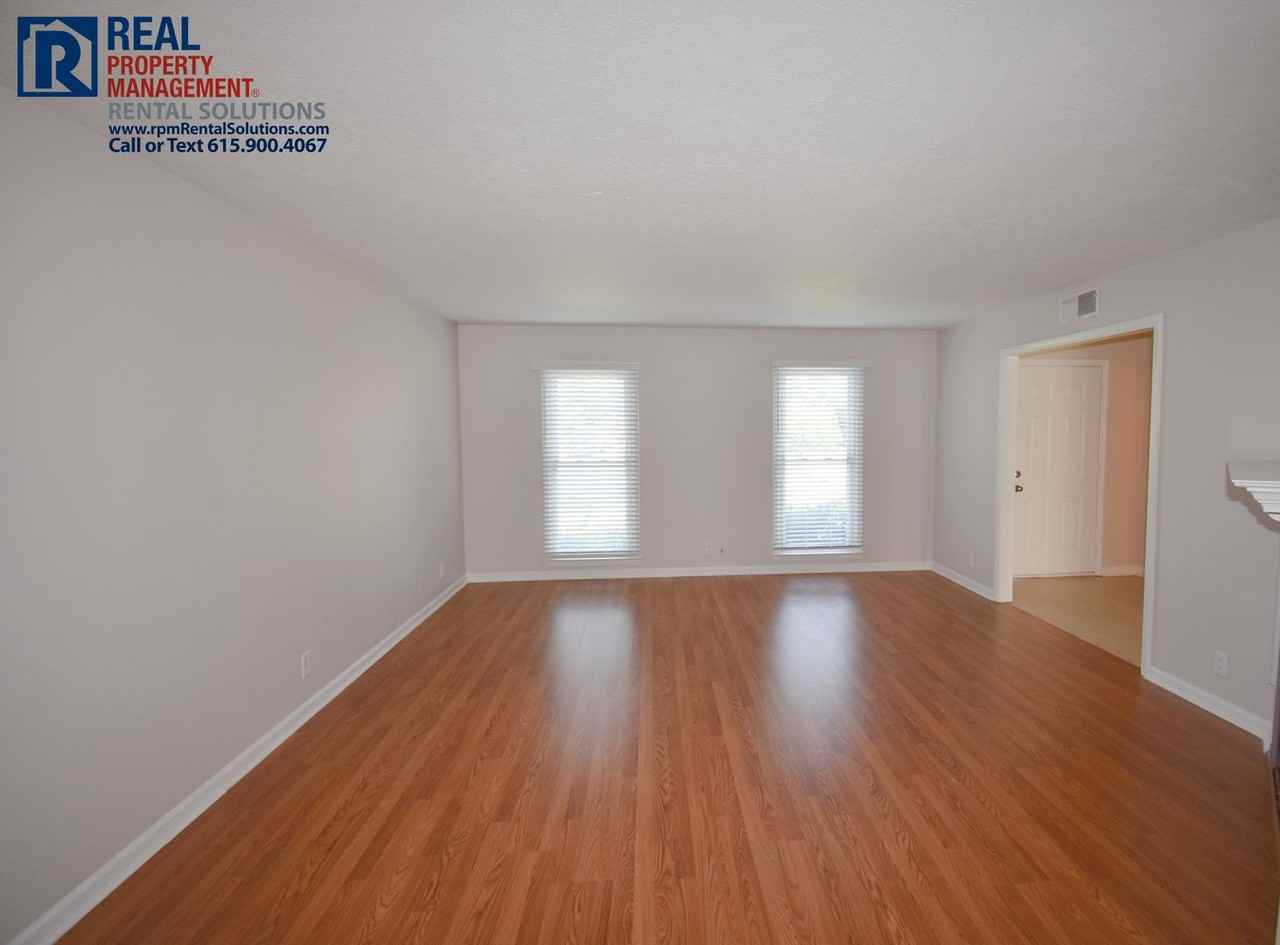 1818 Lexington Trce - Photo 5 of 26