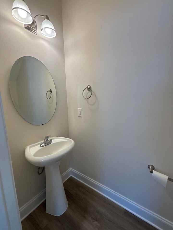 4401 Stephen Oaks Way - Photo 7 of 16