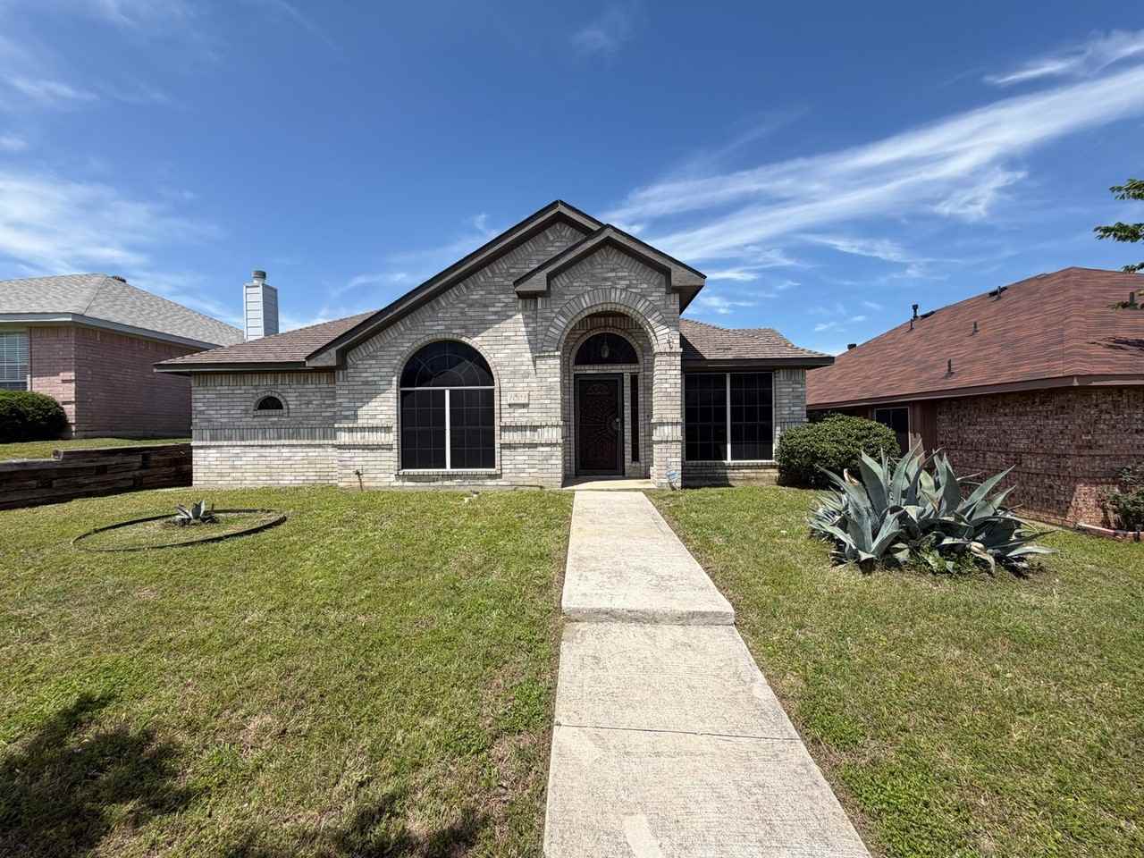 1005 Chelsea Dr