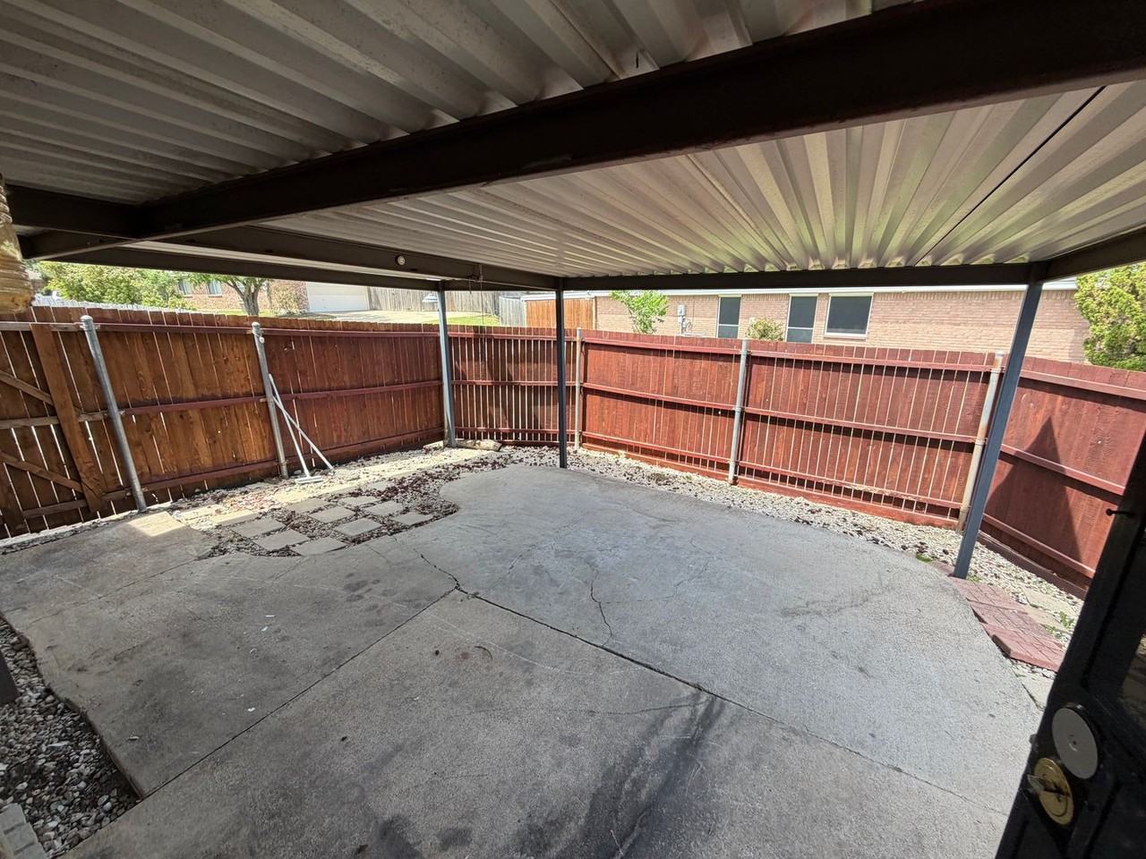 1005 Chelsea Dr - Photo 6 of 18