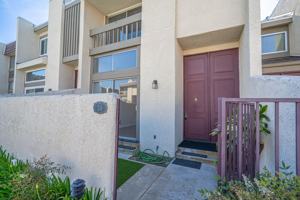 featured image of 9950 Topanga Canyon Blvd #26