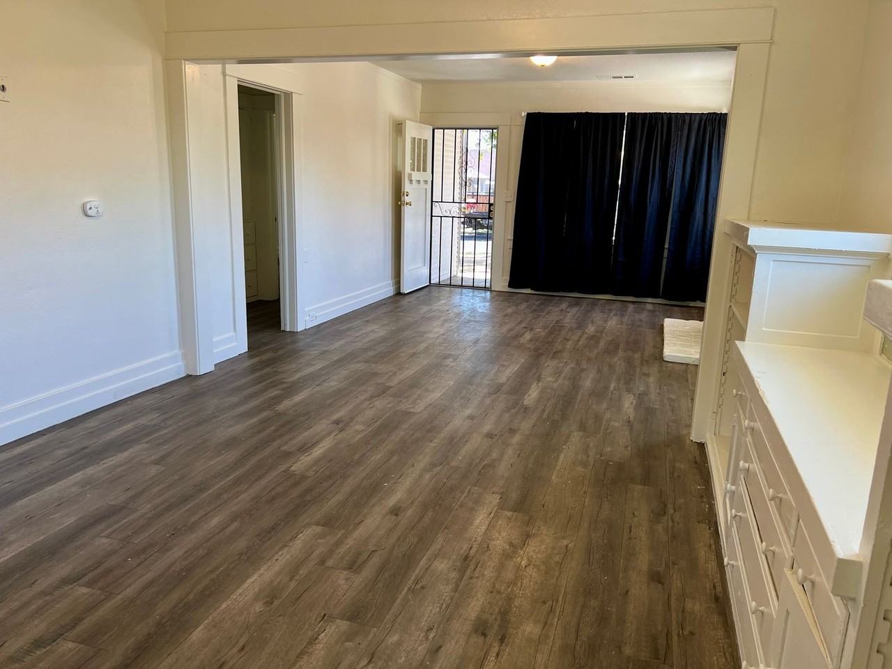1321 N Calaveras St - Photo 5 of 20