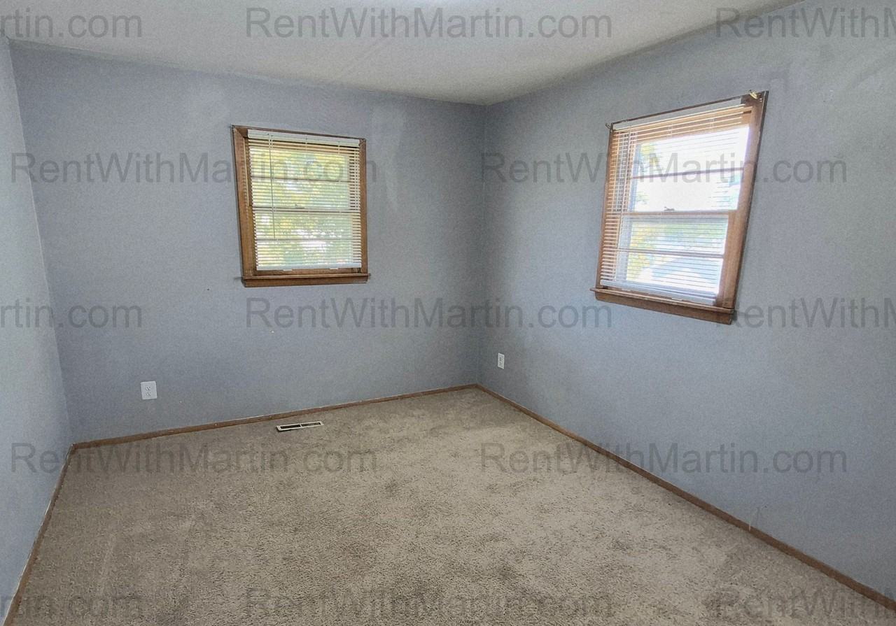 237 Miriam Dr - Photo 6 of 12