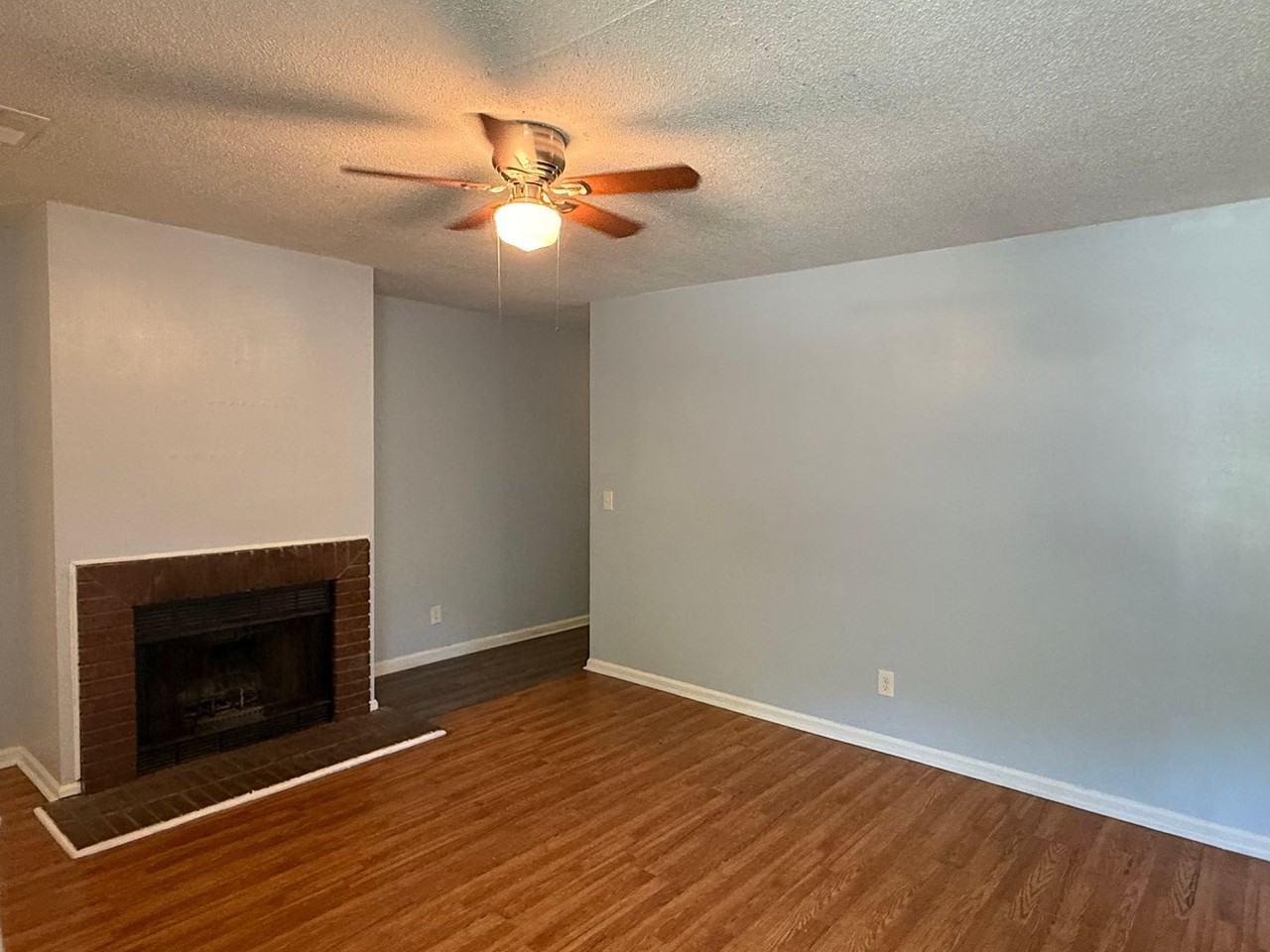 168 Dorchester Manor Blvd - Photo 3 of 27