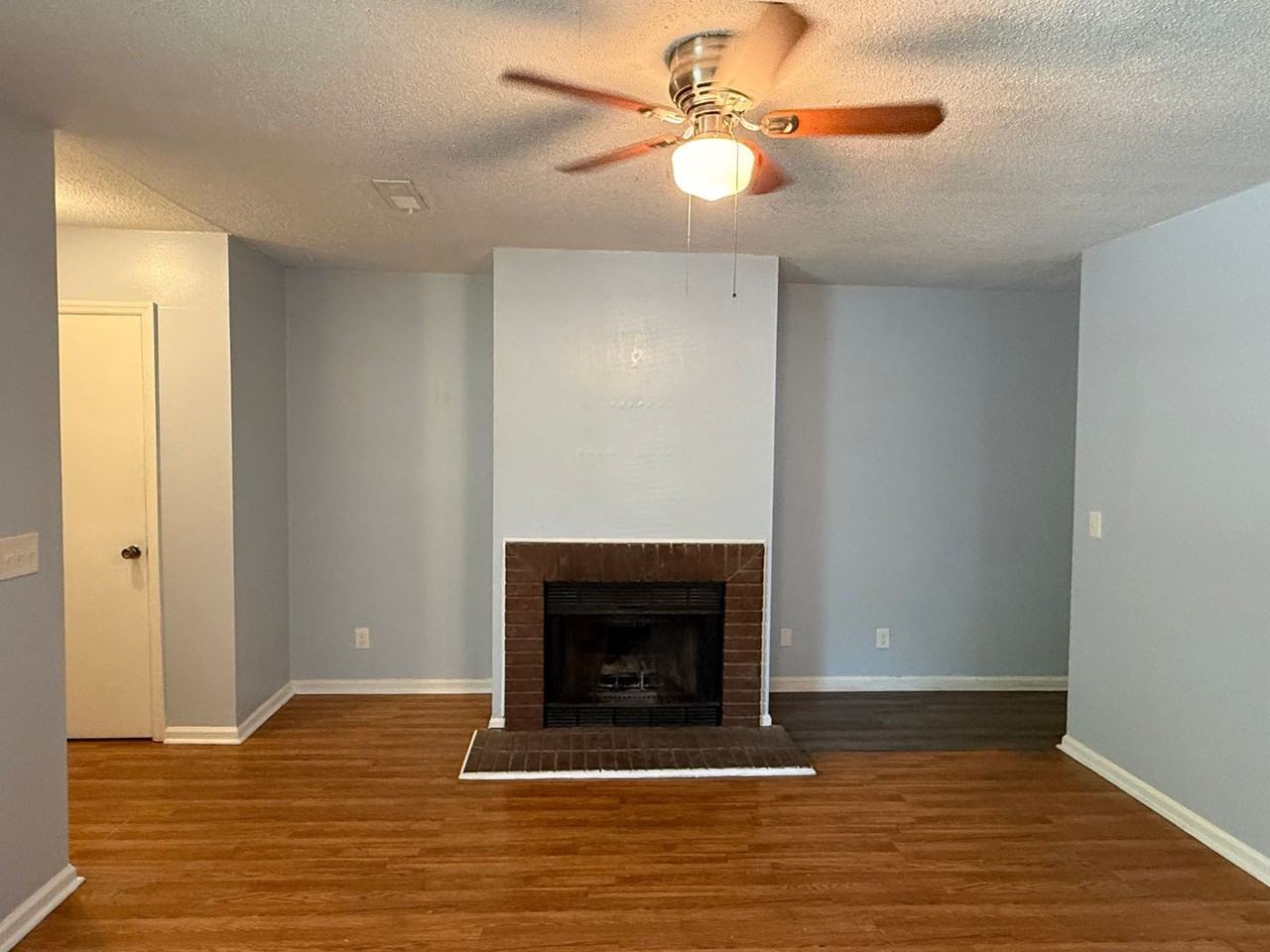 168 Dorchester Manor Blvd - Photo 4 of 27