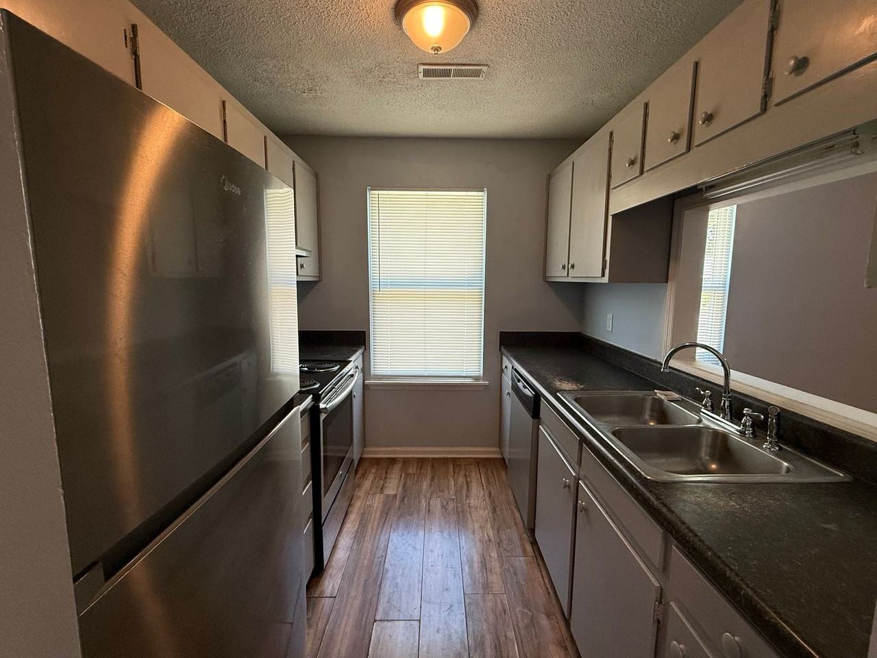 168 Dorchester Manor Blvd - Photo 6 of 27