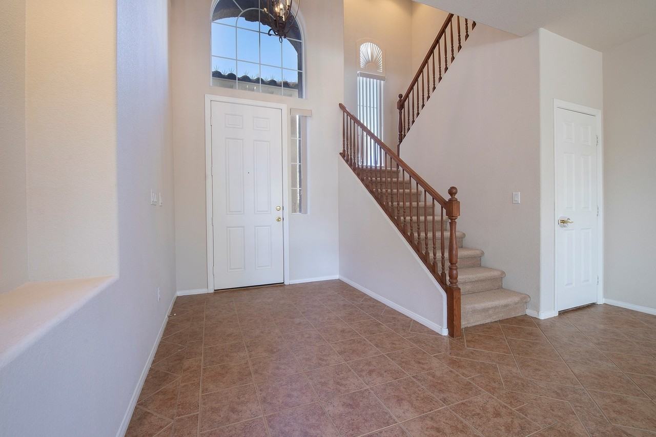 2144 Summer Home St - Photo 6 of 29