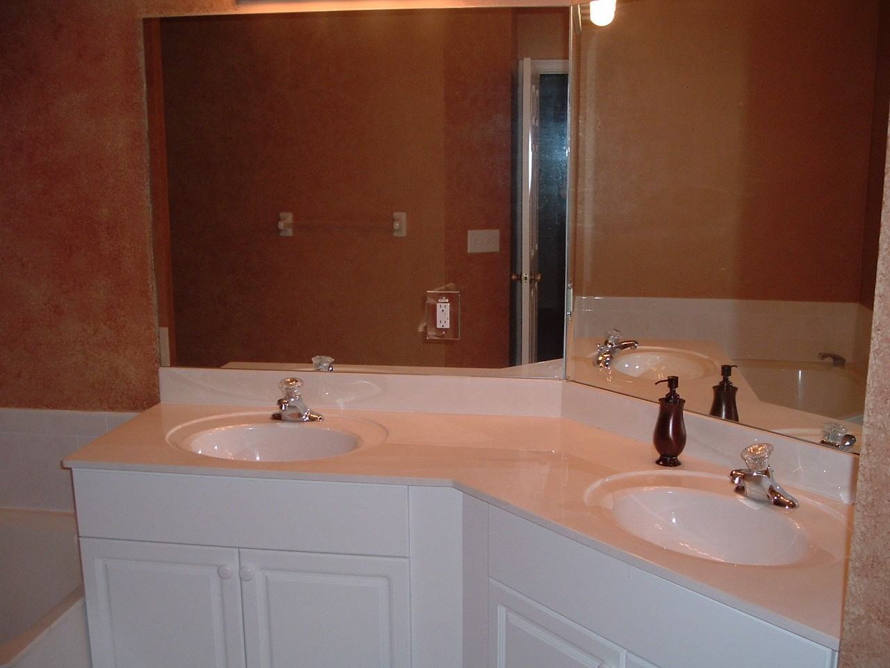 12572 Shoreline Dr - Photo 4 of 7