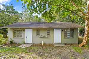 featured image of 1519 Carmel Ave