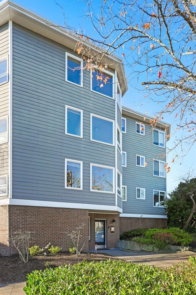 St Francis Apartments - Photo 2 of 2