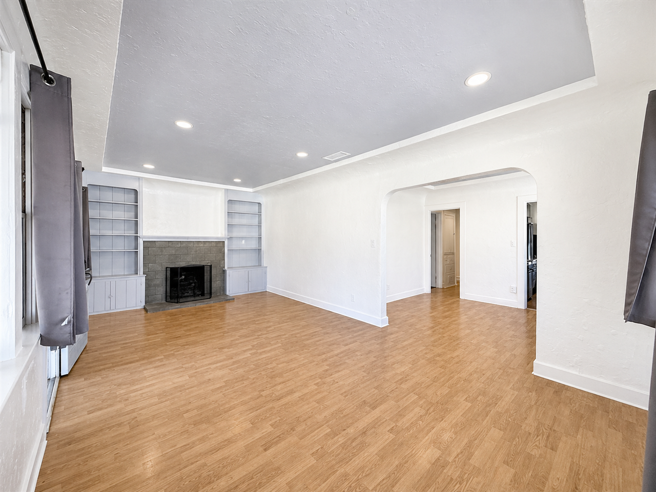 5434 Adams Ave - Photo 4 of 24
