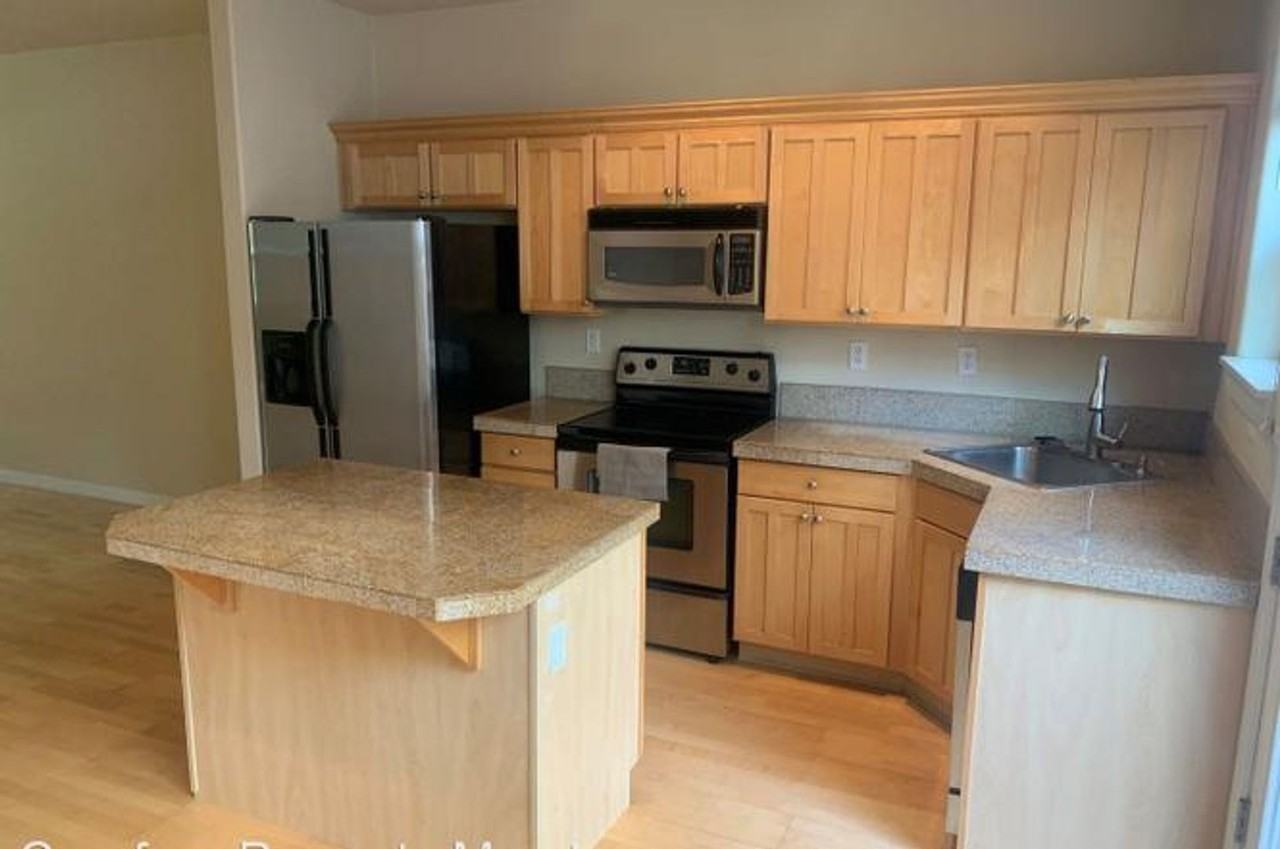 8628 Se 9th Ave #12 - Photo 5 of 16