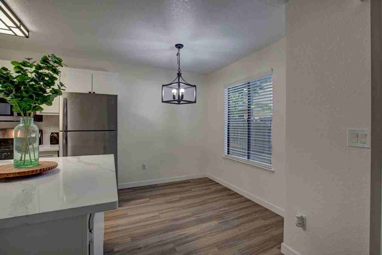 811 F Street - Photo 2 of 50