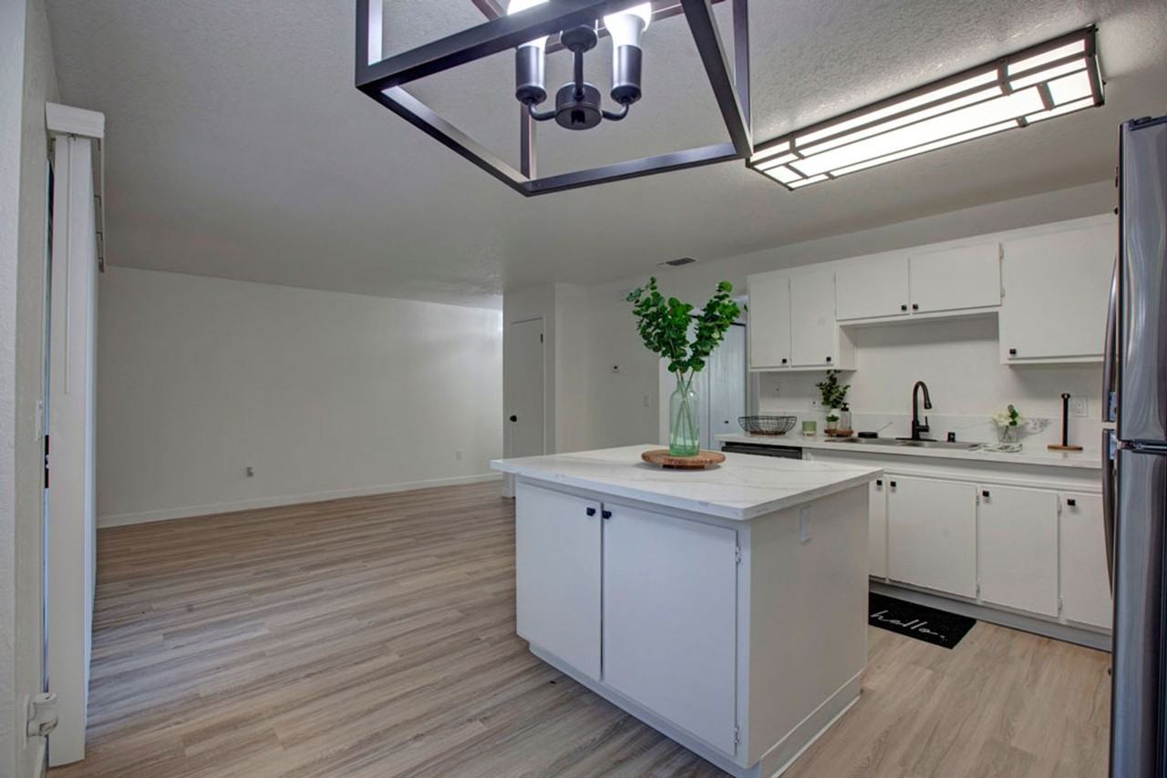 811 F Street - Photo 6 of 50
