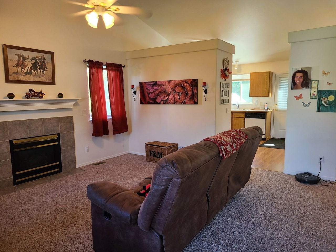 1712 W Durham Dr - Photo 4 of 17