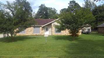featured image of 105 Azalea Ave