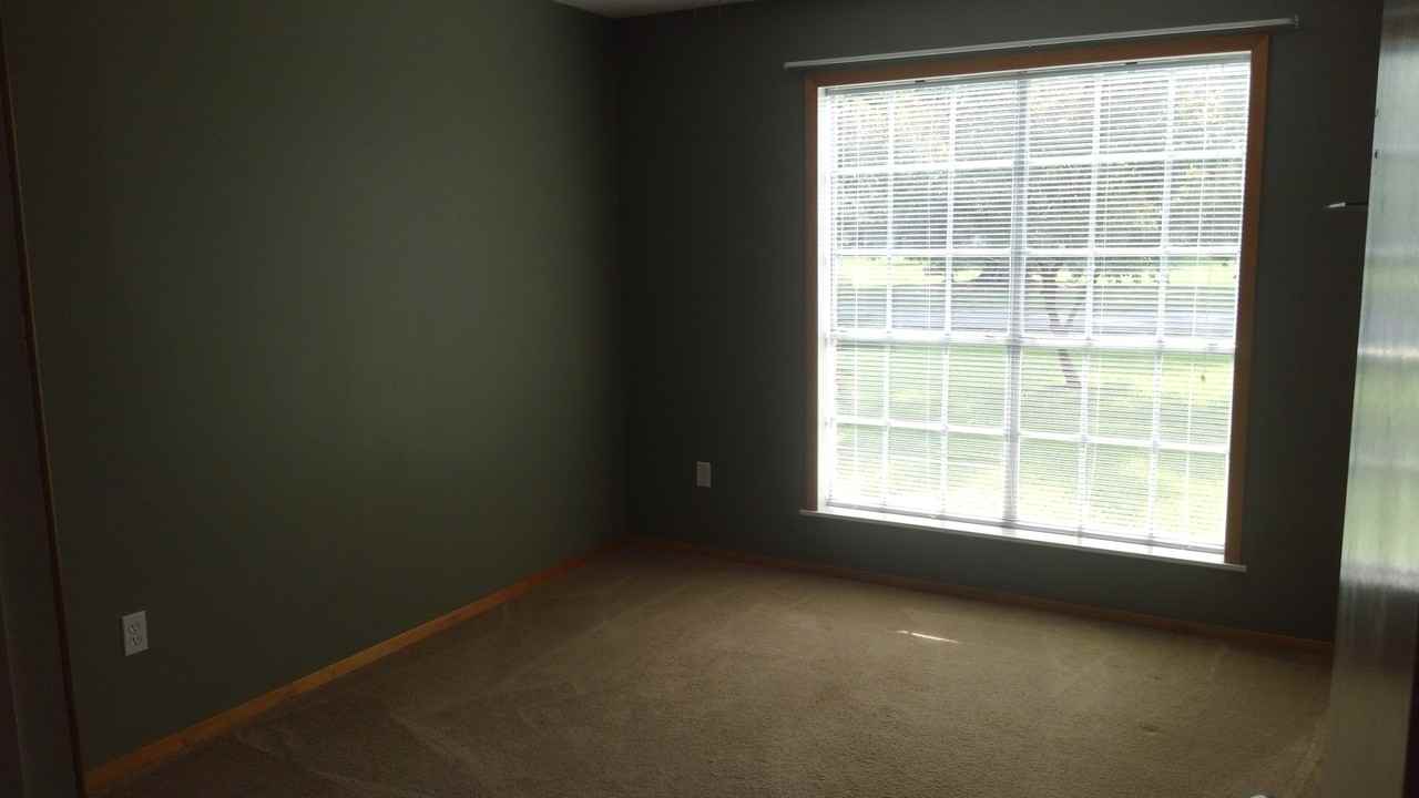 105 Azalea Ave - Photo 4 of 9