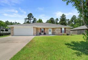featured image of 122 Mayhaw St