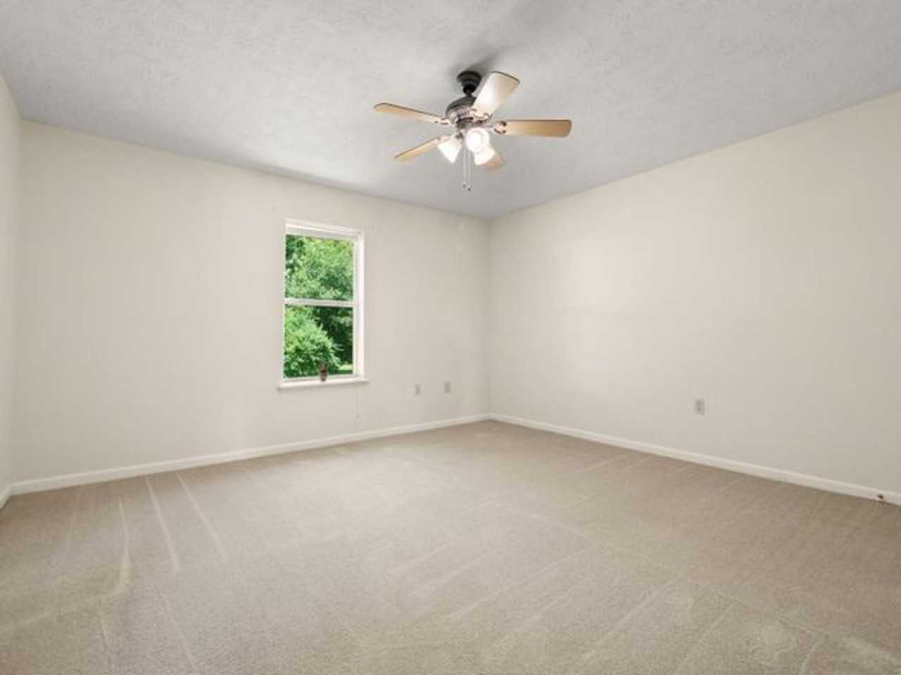 122 Mayhaw St - Photo 6 of 8