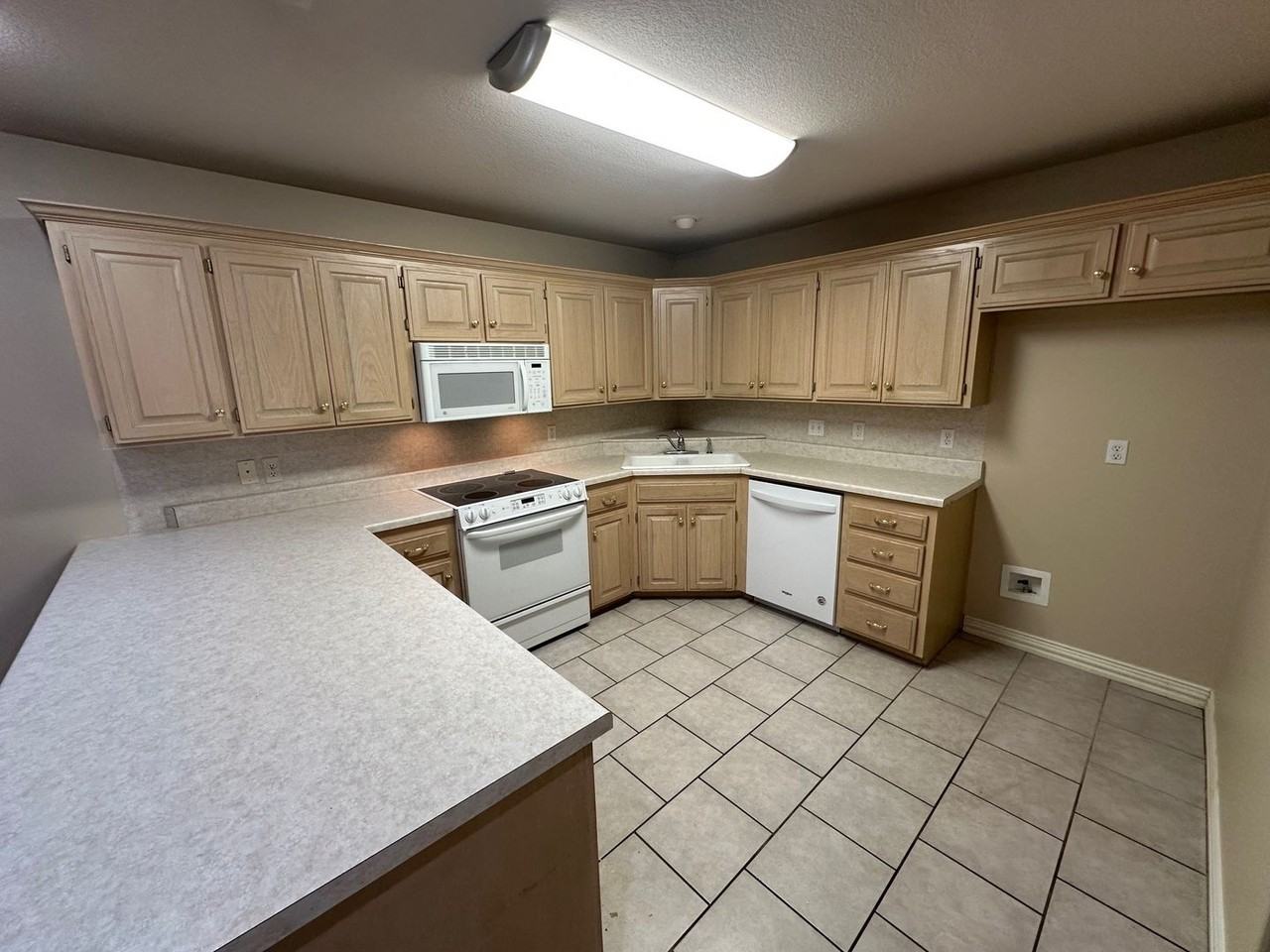 8 Brennan Park - Photo 3 of 20