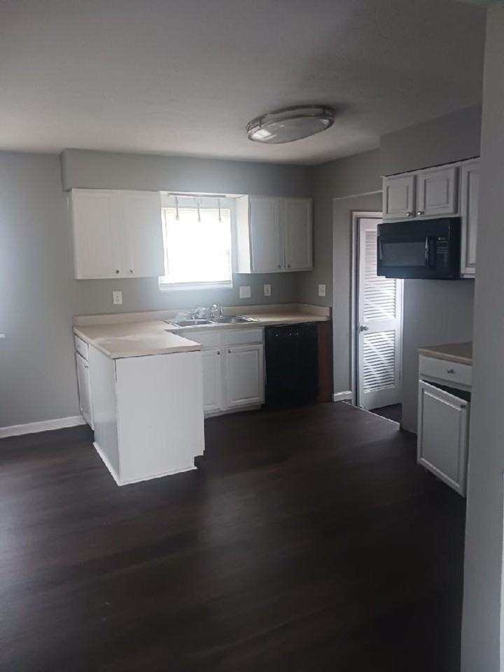 4414 Tara Gale Ct - Photo 6 of 17
