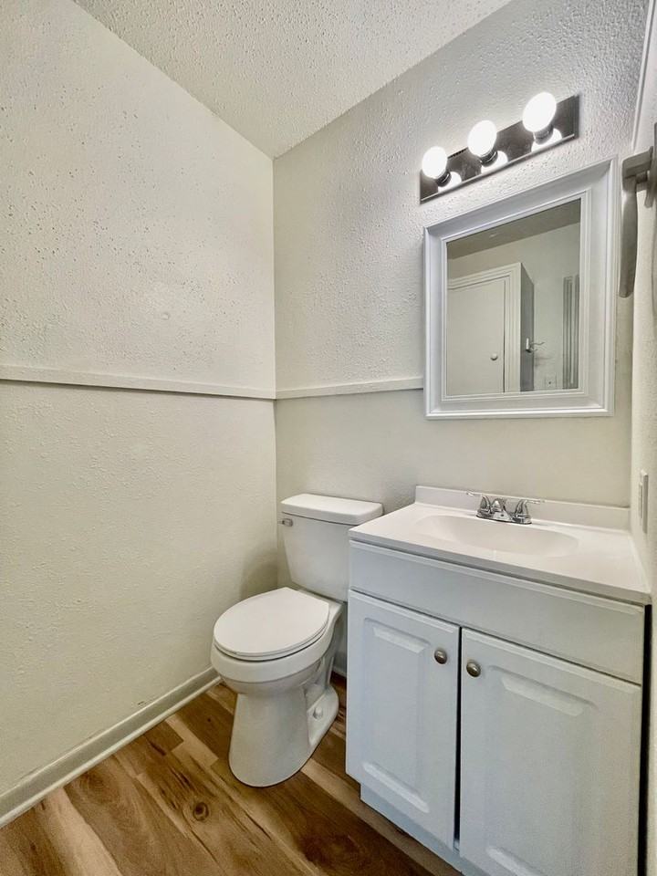 619 Barbara Dr - Photo 7 of 13