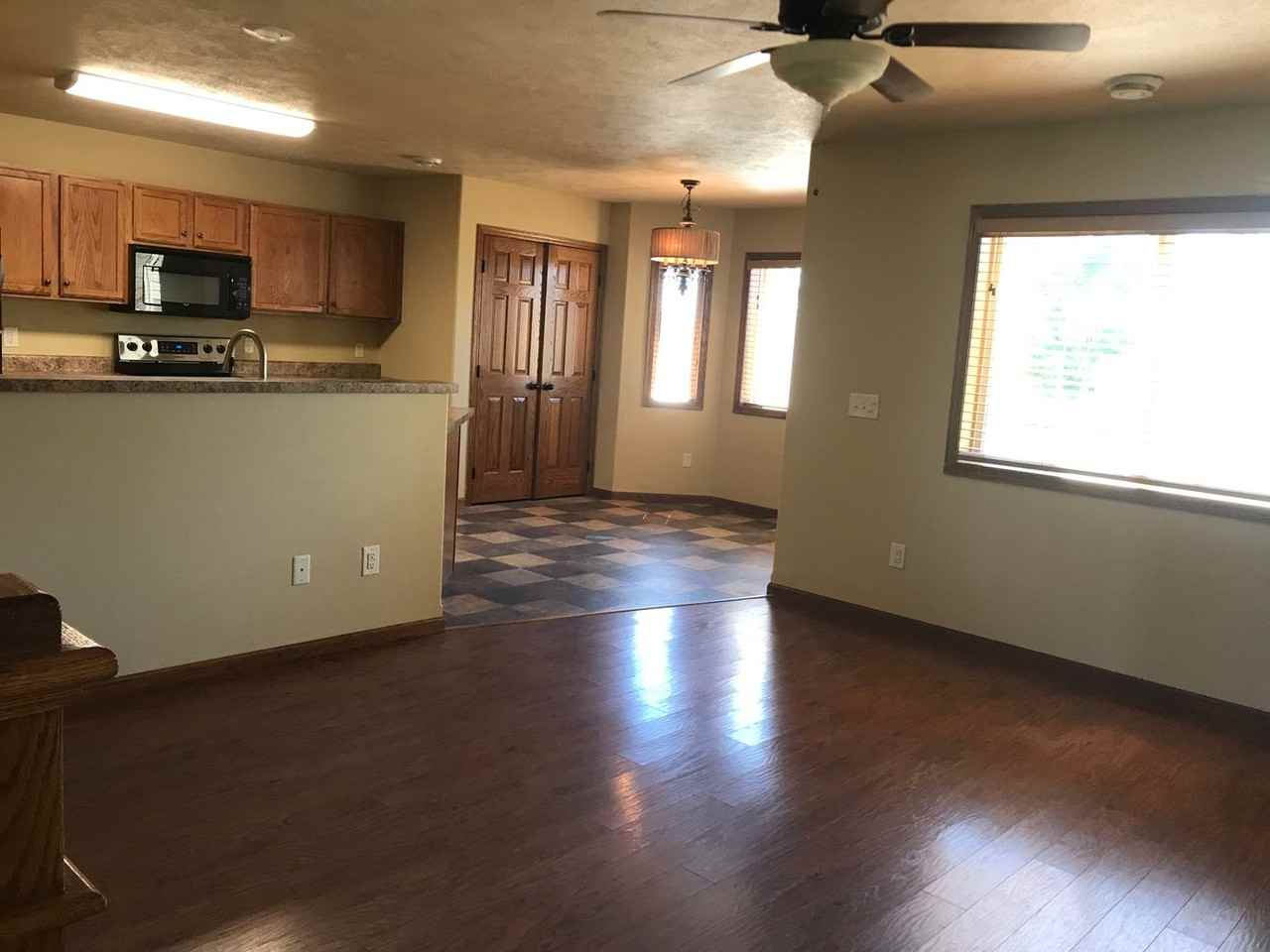 2917 S Purdue Ave - Photo 6 of 30