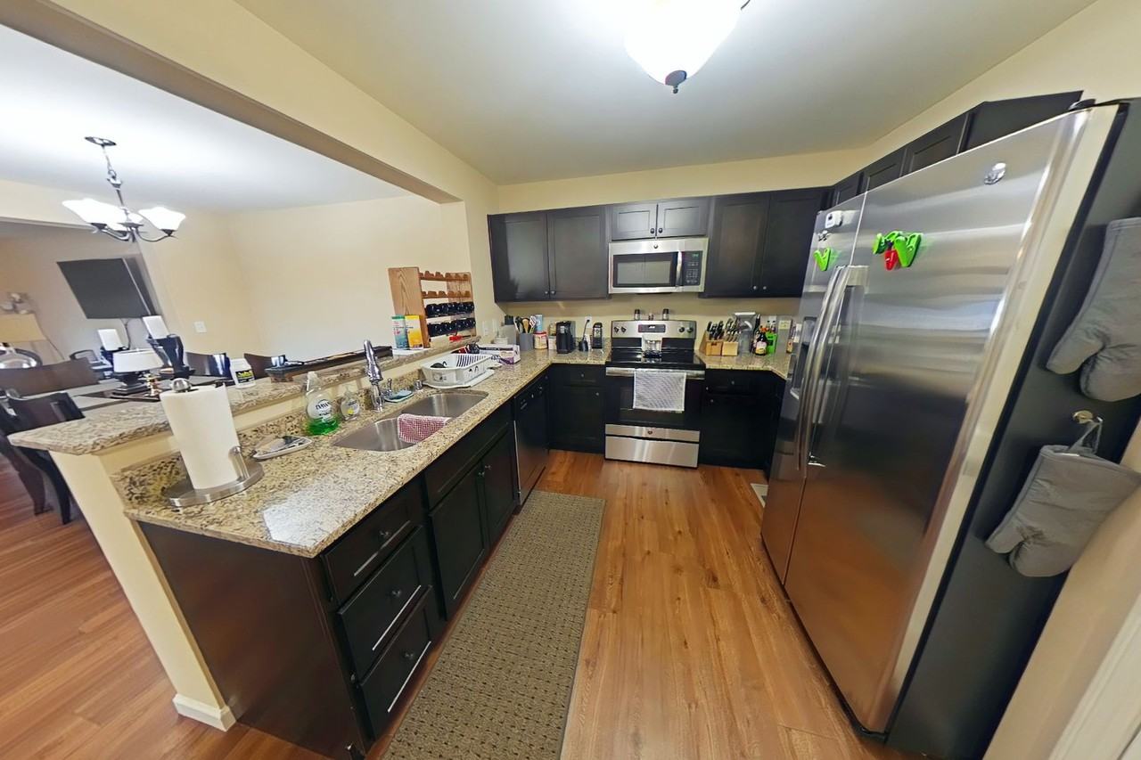 142 Vineland Parkway Dr - Photo 4 of 21