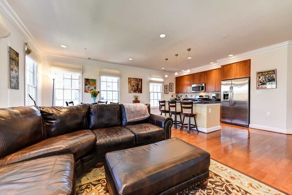 1115 Cameron St #316 - Photo 2 of 31