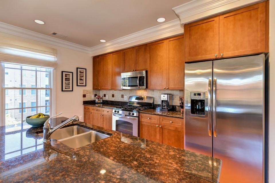 1115 Cameron St #316 - Photo 6 of 31