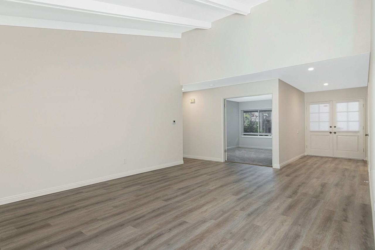 12555 Pomerado Ct - Photo 6 of 33