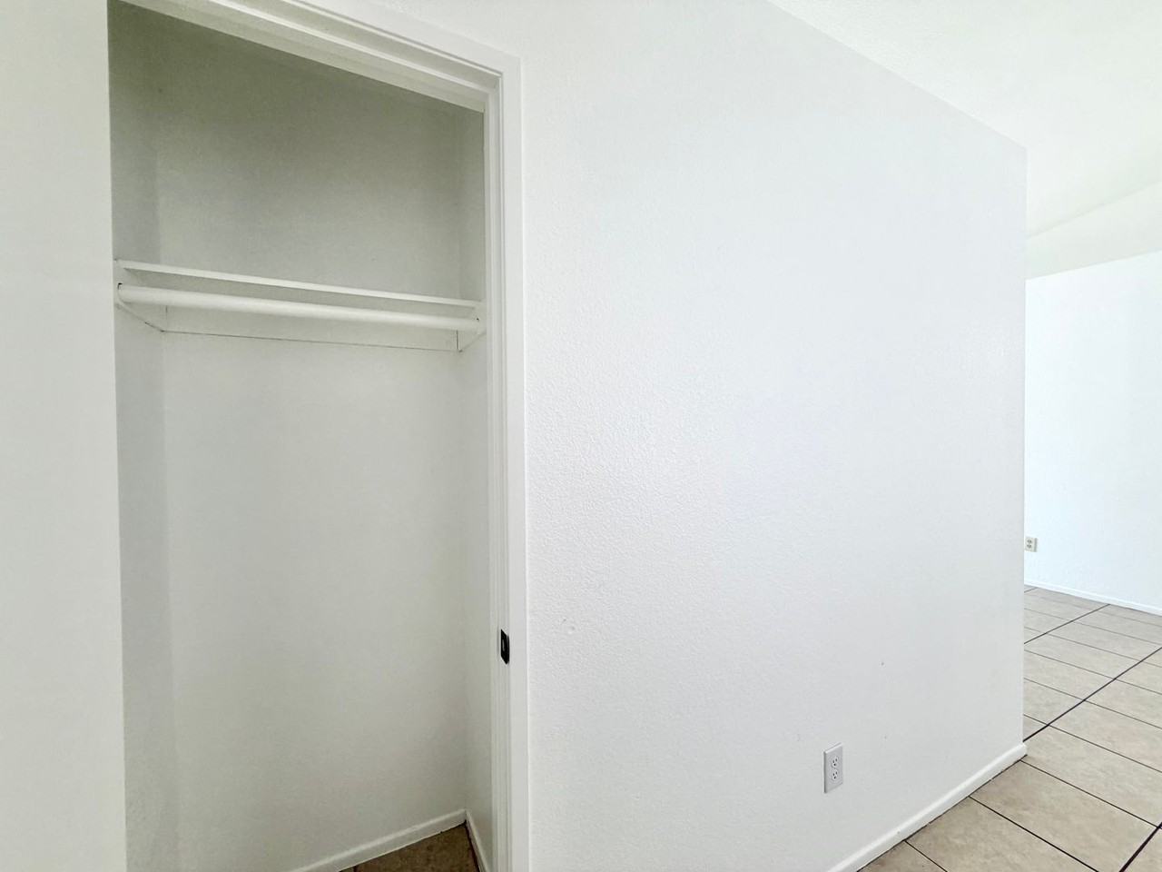 29677 Woodlands Ave - Photo 6 of 31